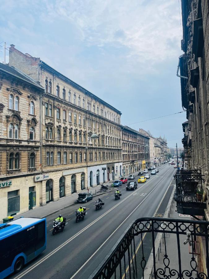 East Point Hostel Будапеща Екстериор снимка