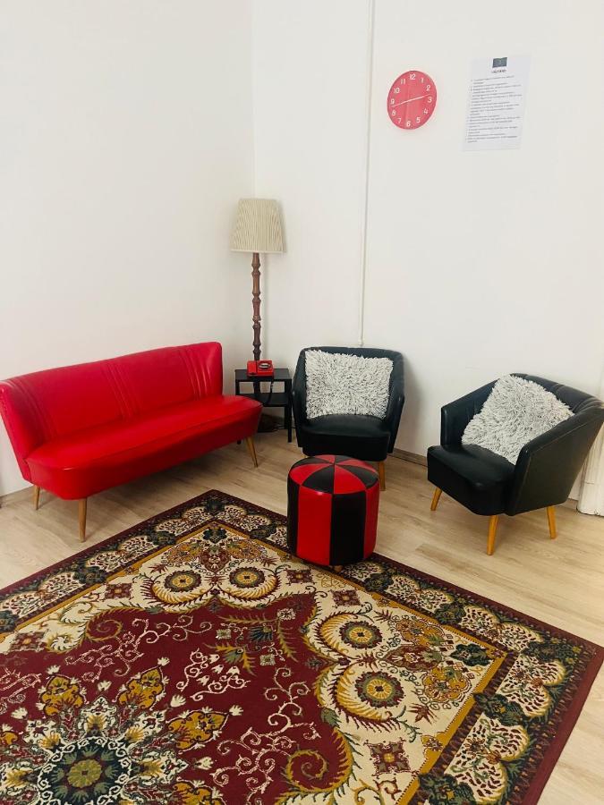 East Point Hostel Будапеща Екстериор снимка